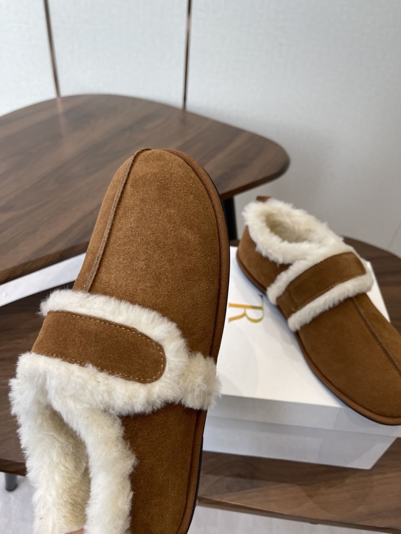 The R0w boots